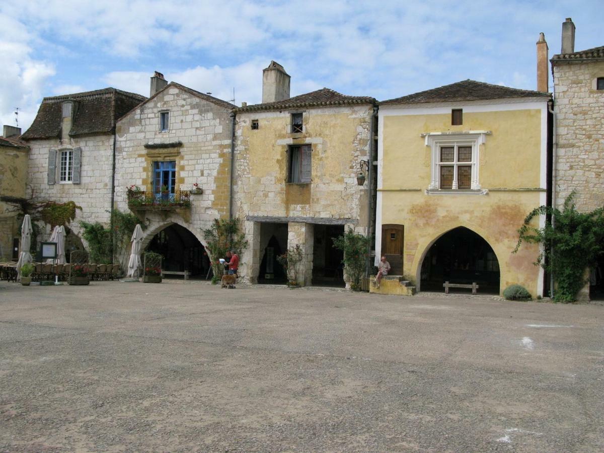La Ferme De Bousserand Pontours Exterior photo